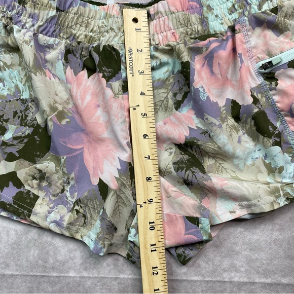 Fabletics Shorts Women Size M Floral Gym 3" Workout Active Lined Zip Pockets G32 - Picture 7 of 9